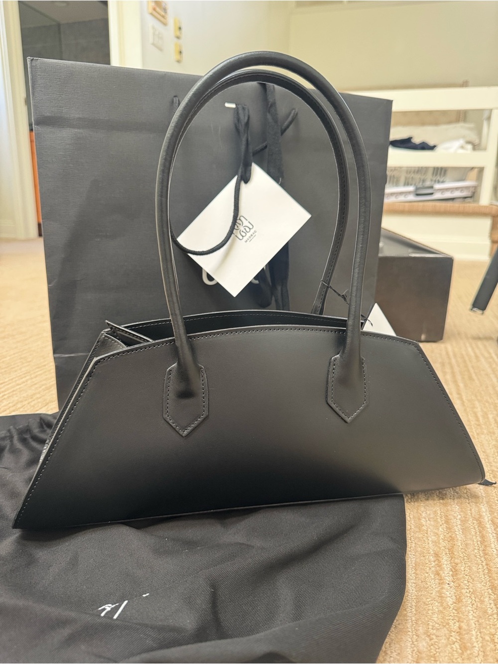 Madbag - BASSOTTO IN LEATHER BLACK & GOLD - Picture 5 of 8